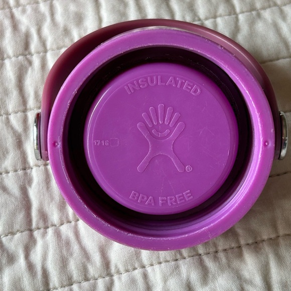 Hydro Flask 40 oz Raspberry Insulated Stainless Steel Water Bottle BPA Free - Picture 6 of 7